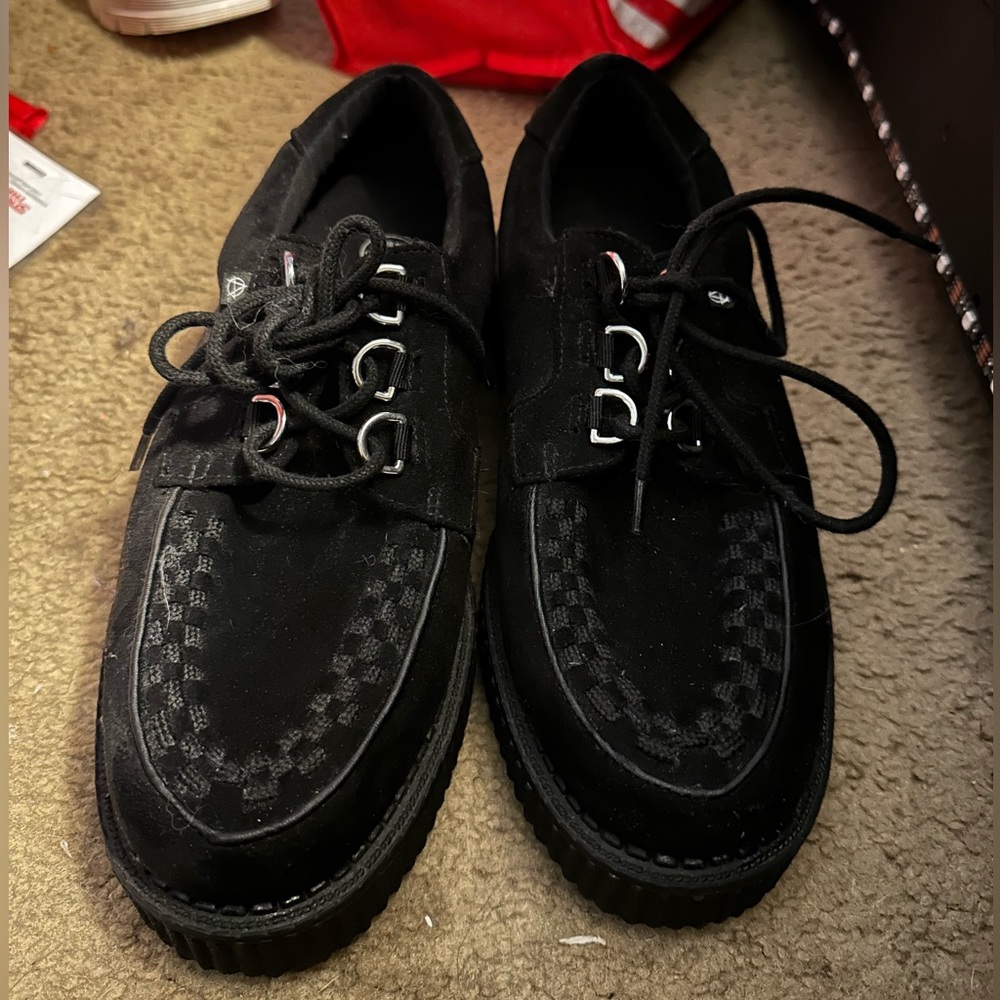 Anarchic creepers